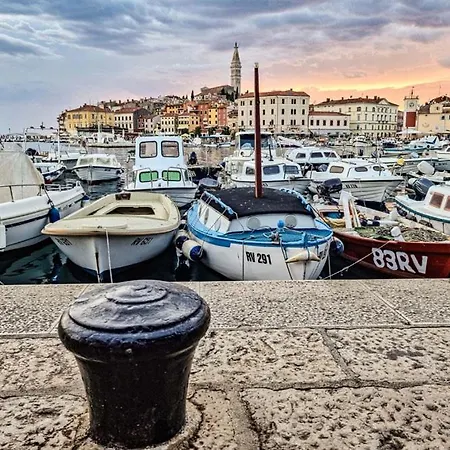 Vakantiehuis In With Jacuzzi Rovinj